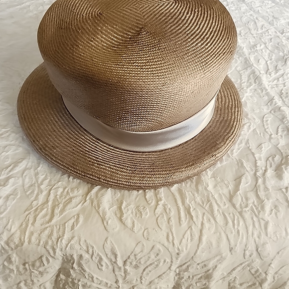 Ladies Dress hat - Picture 3 of 4